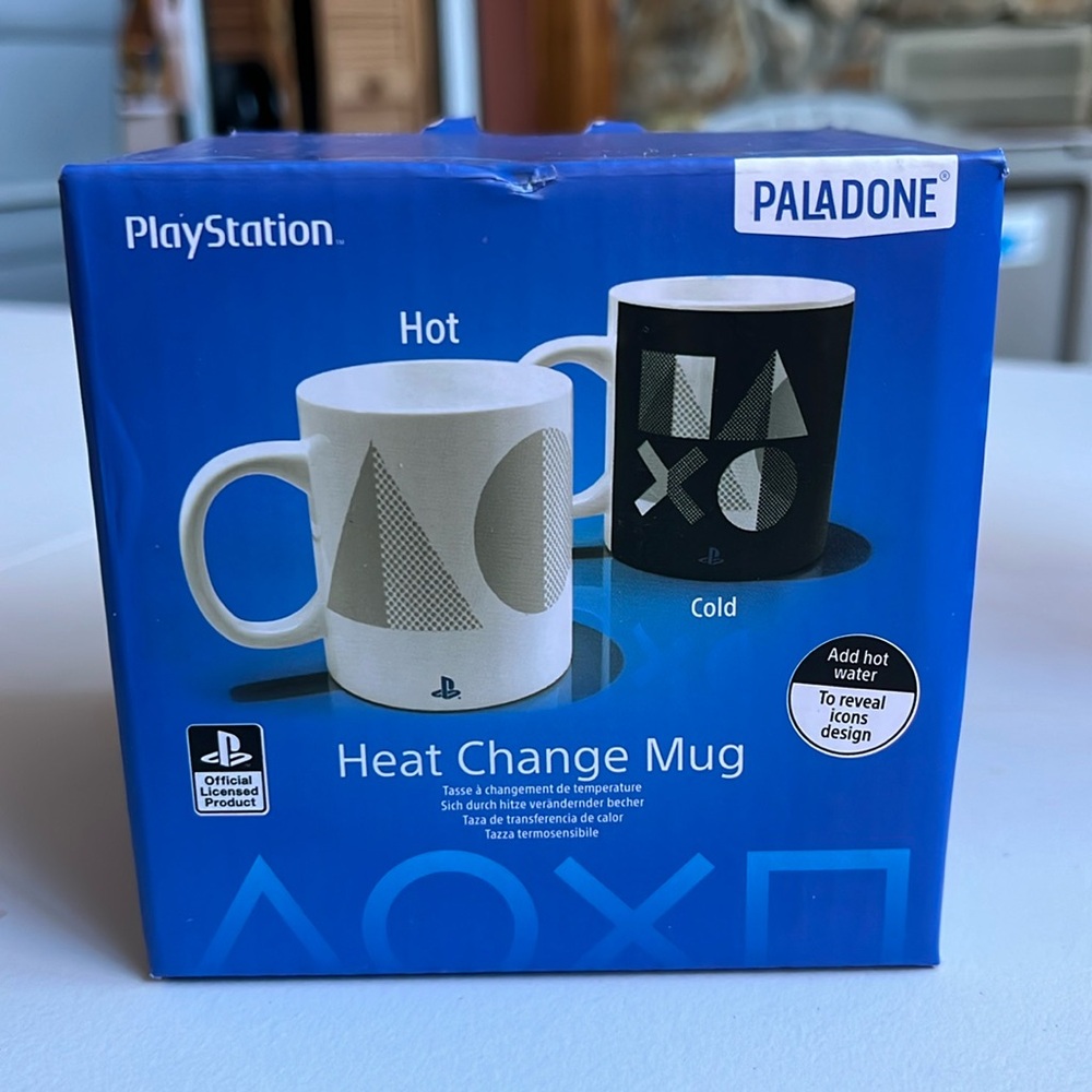PlayStation Paladone Heat Change Mug